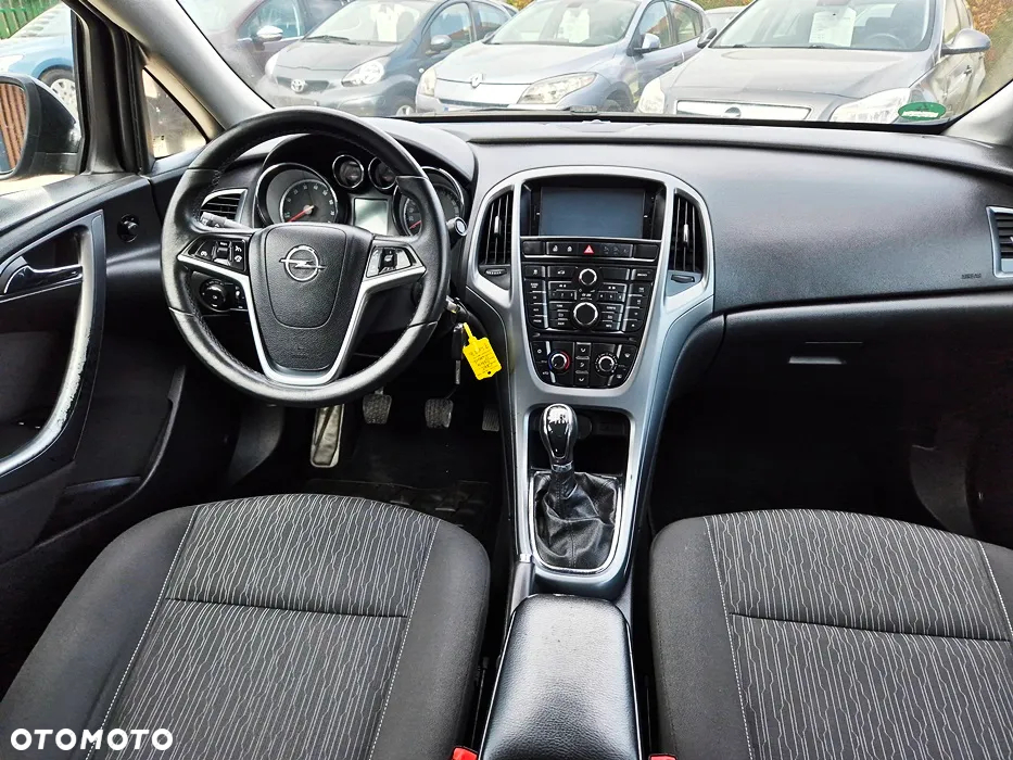 Opel Astra IV 1.4 T Business EU6 - 36