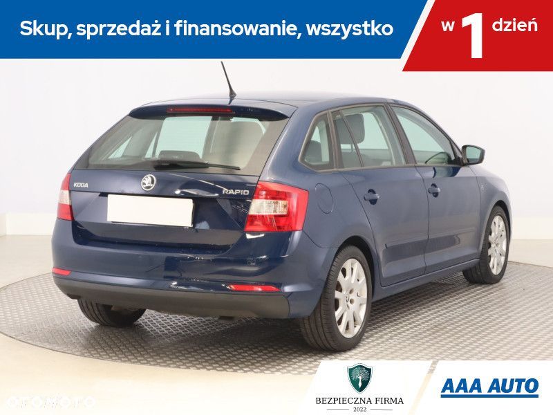 Skoda RAPID - 7