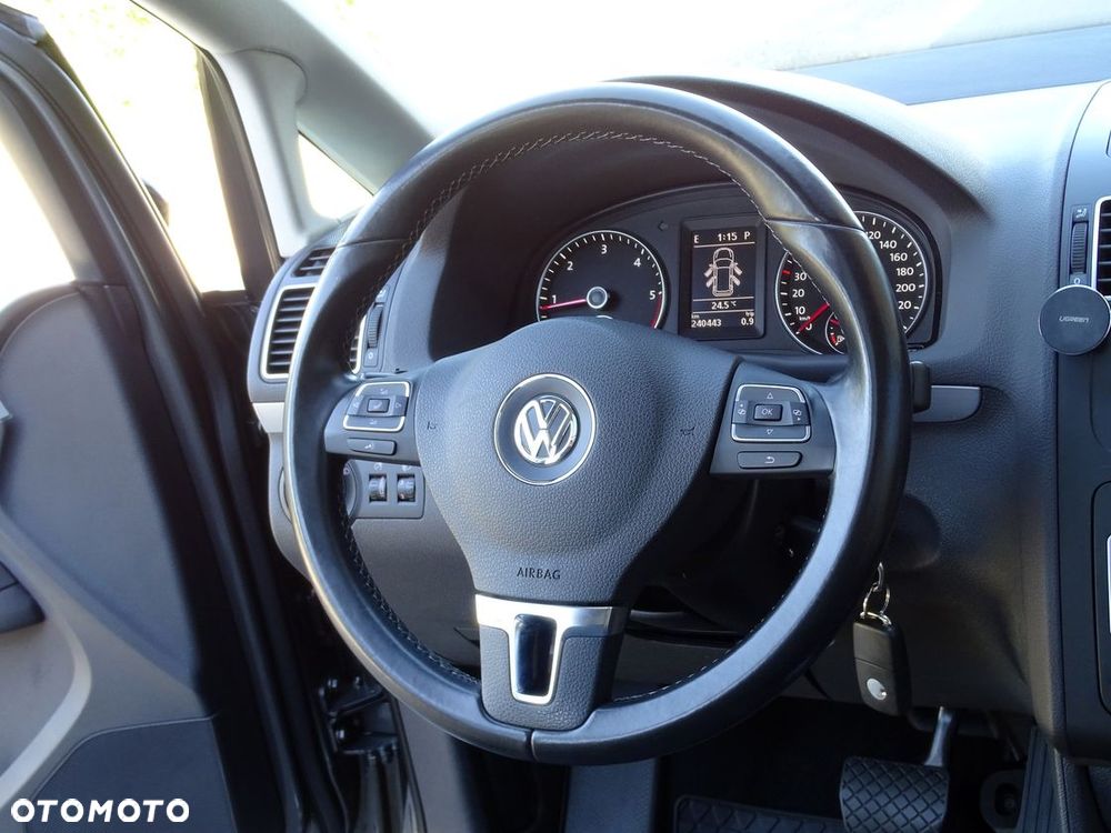 Volkswagen Touran 1.6 TDI DPF BlueMotion Technology DSG STYLE - 32