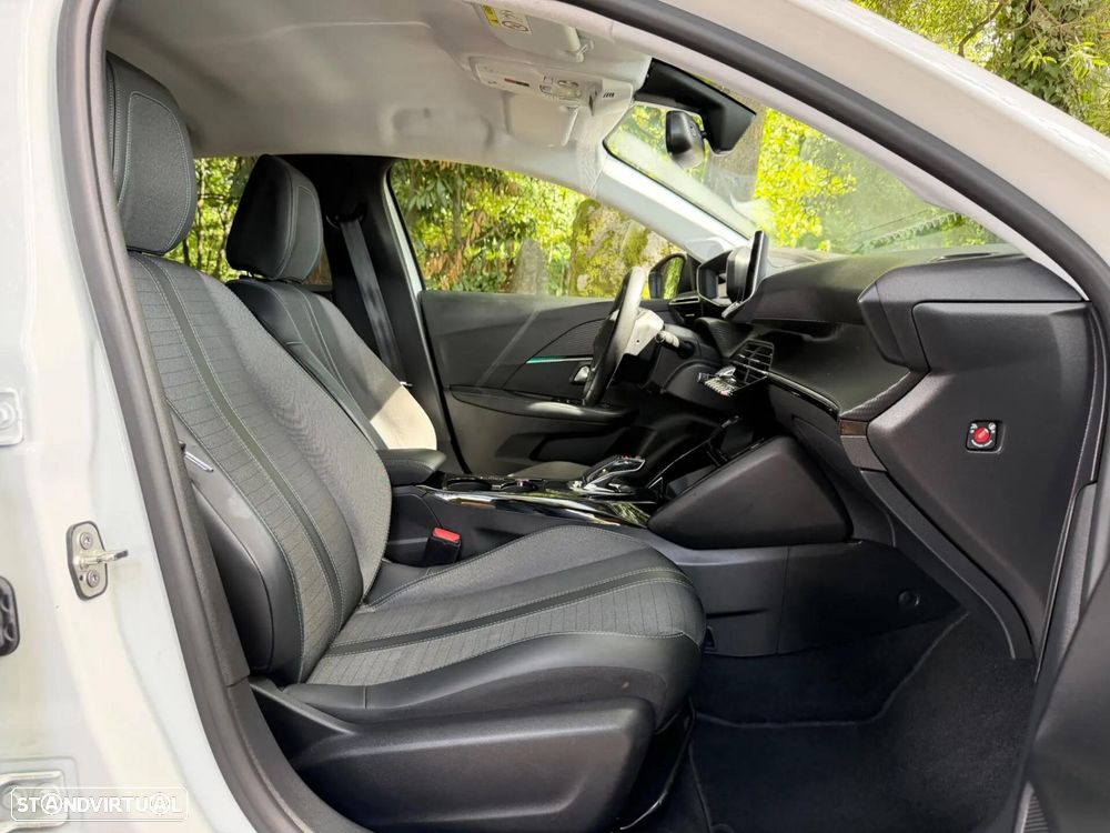 Peugeot e-208 50 kWh Allure Pack - 42