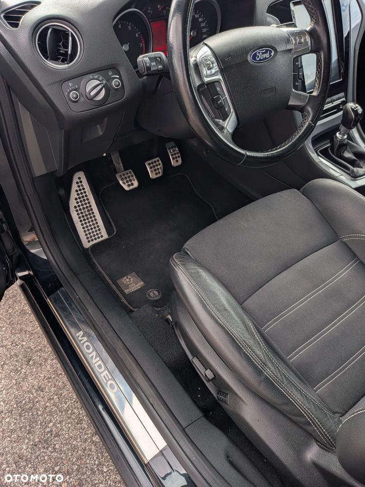 Ford Mondeo 1.6 Eco Boost Start-Stopp Champions Edition - 35