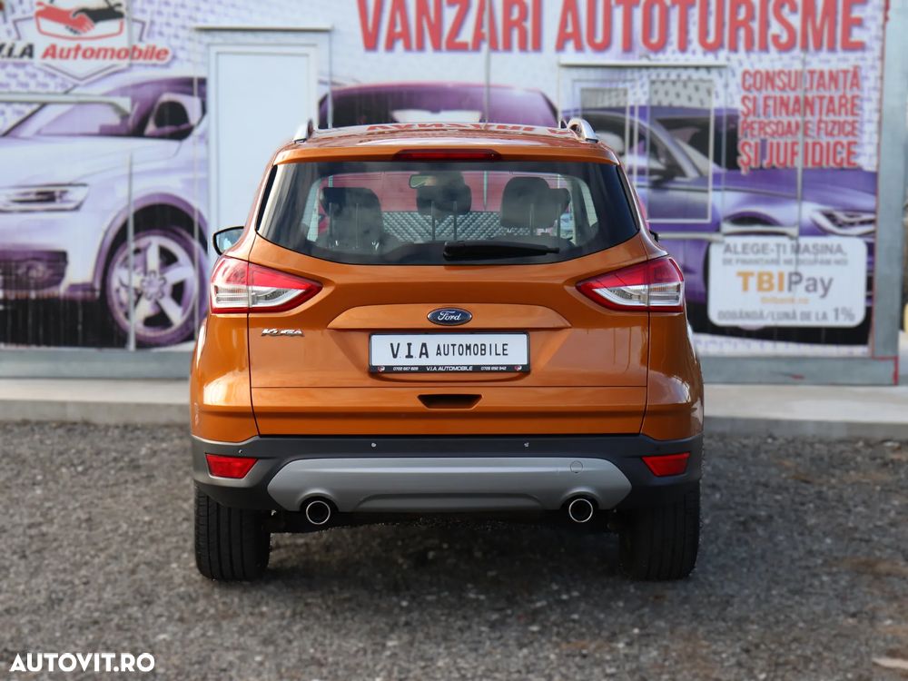 Ford Kuga 2.0 TDCi 2x4 Titanium - 18