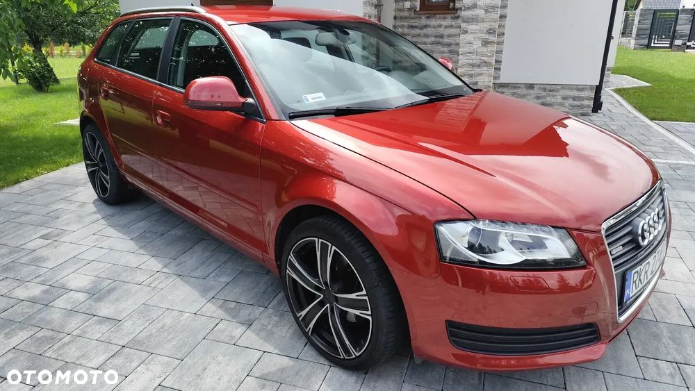 Audi A3 Sportback - 1