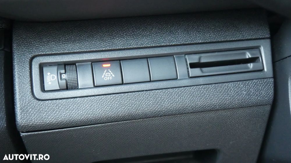 Peugeot 5008 BlueHDI 130 EAT8 Allure Pack - 33