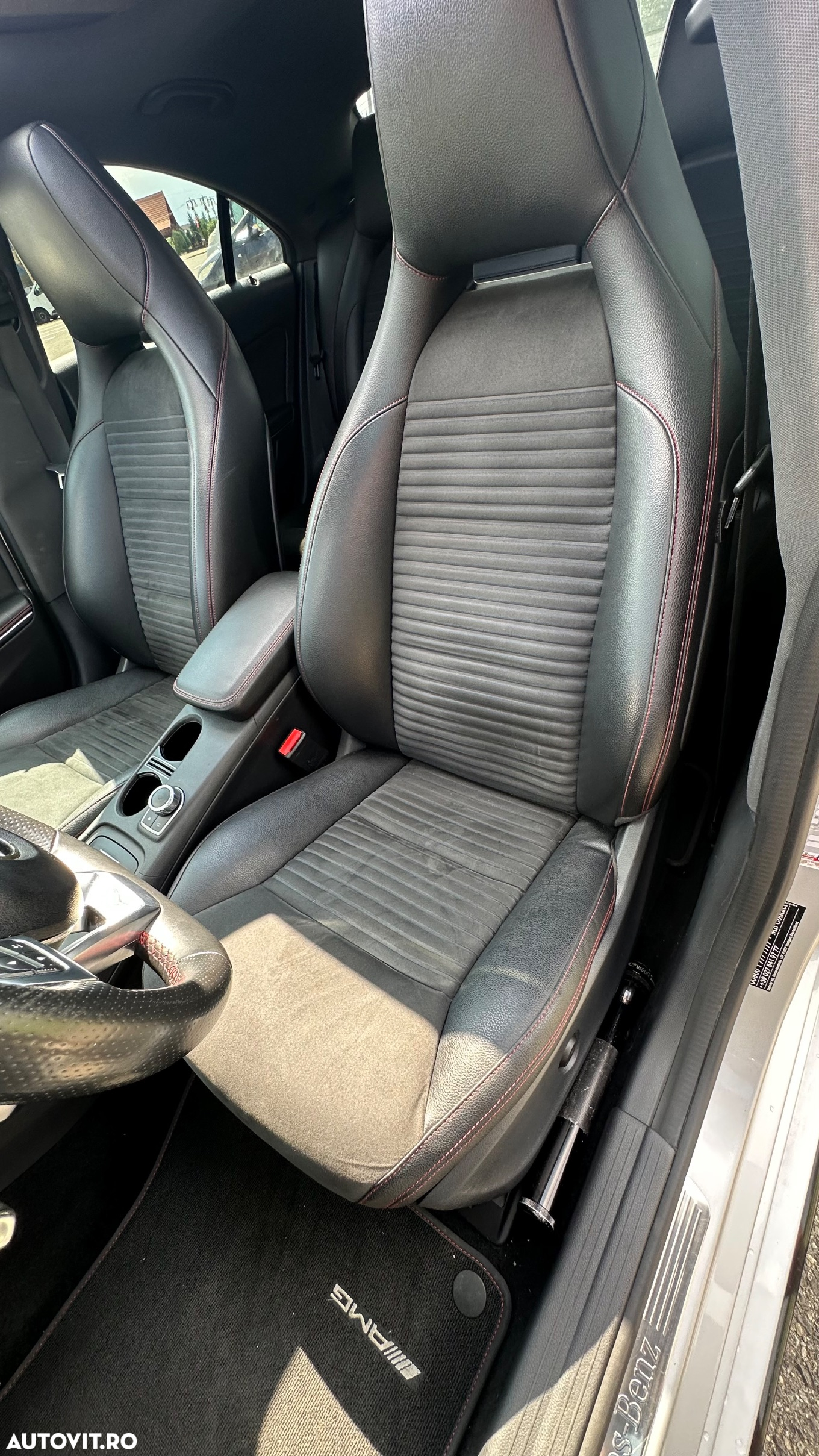 Mercedes-Benz CLA - 13