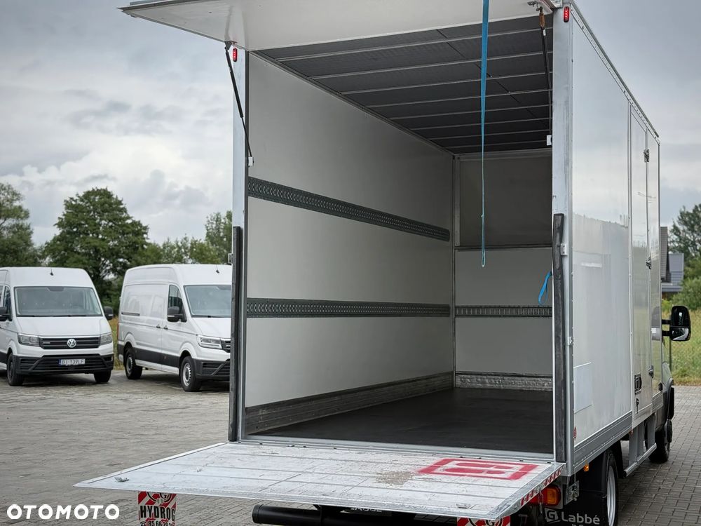 Iveco Daily 35C18 3.0 HPI 180KM / 2023 Rok Produkcji / Kontener 4,7m + Winda 750KG / Automat Hi-Matic / ZAREJESTROWANY W PL - 12
