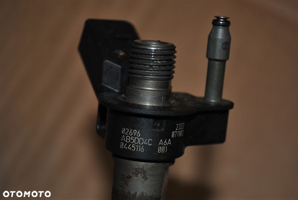 Wtryskiwacze BMW E90 E60 2.0 TD 0445116001 - 3