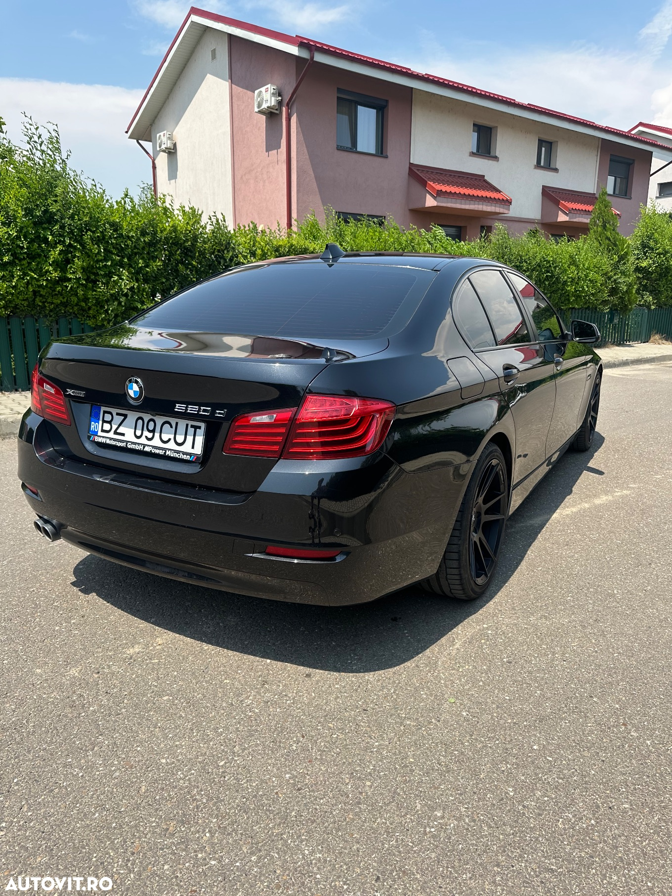 BMW Seria 5 520d xDrive AT - 13