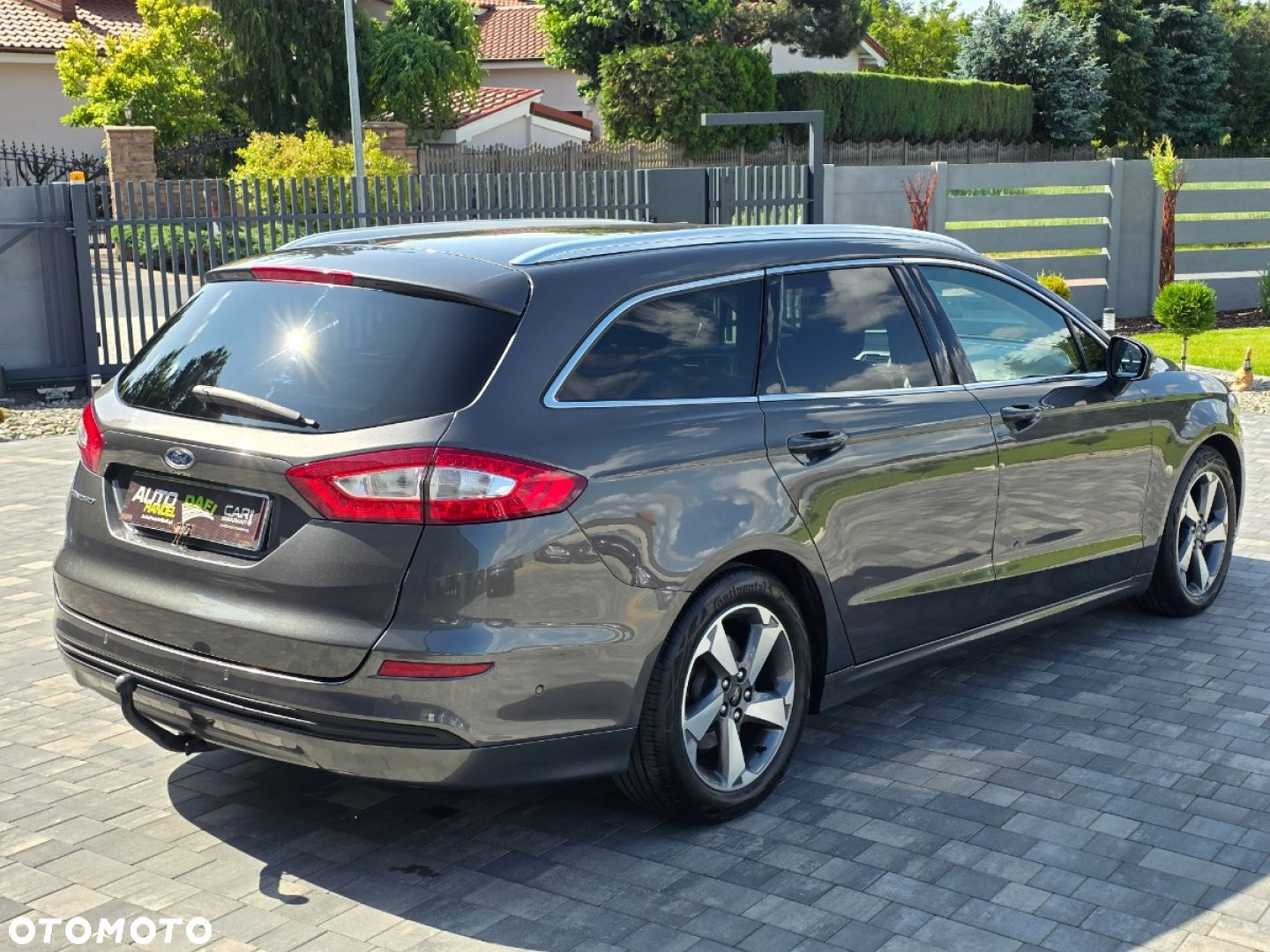 Ford Mondeo - 35