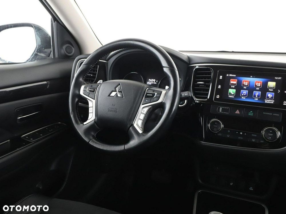 Mitsubishi Outlander - 17
