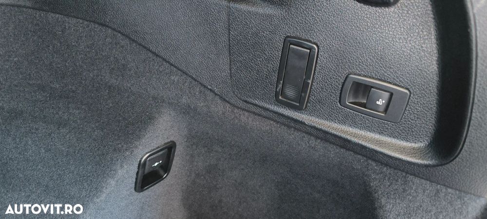 BMW Seria 2 218d Aut. - 33