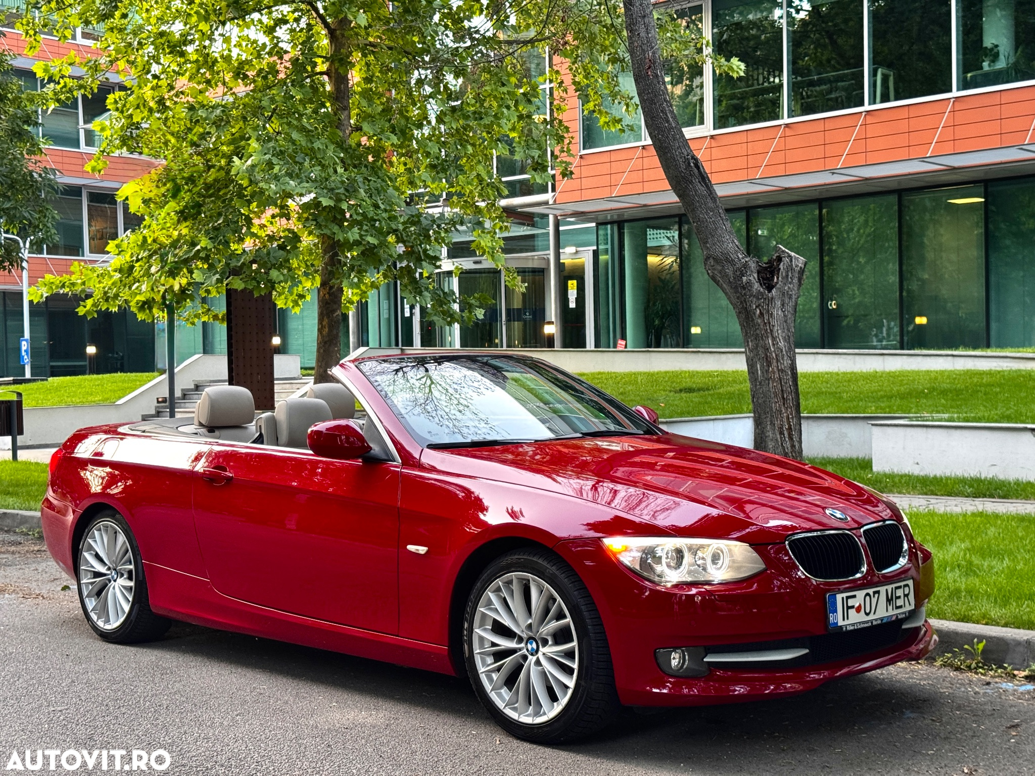 BMW Seria 3 318i - 2