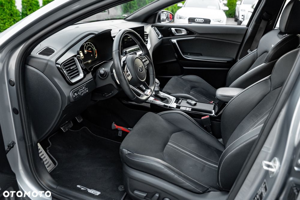 Kia ProCeed 1.5 T-GDI DCT7 OPF GT LINE - 18