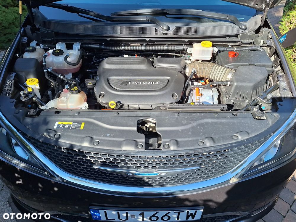 Chrysler Pacifica - 18
