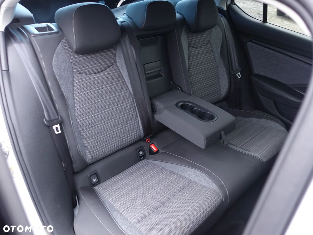 Skoda Superb 2.0 TDI DSG Selection - 6