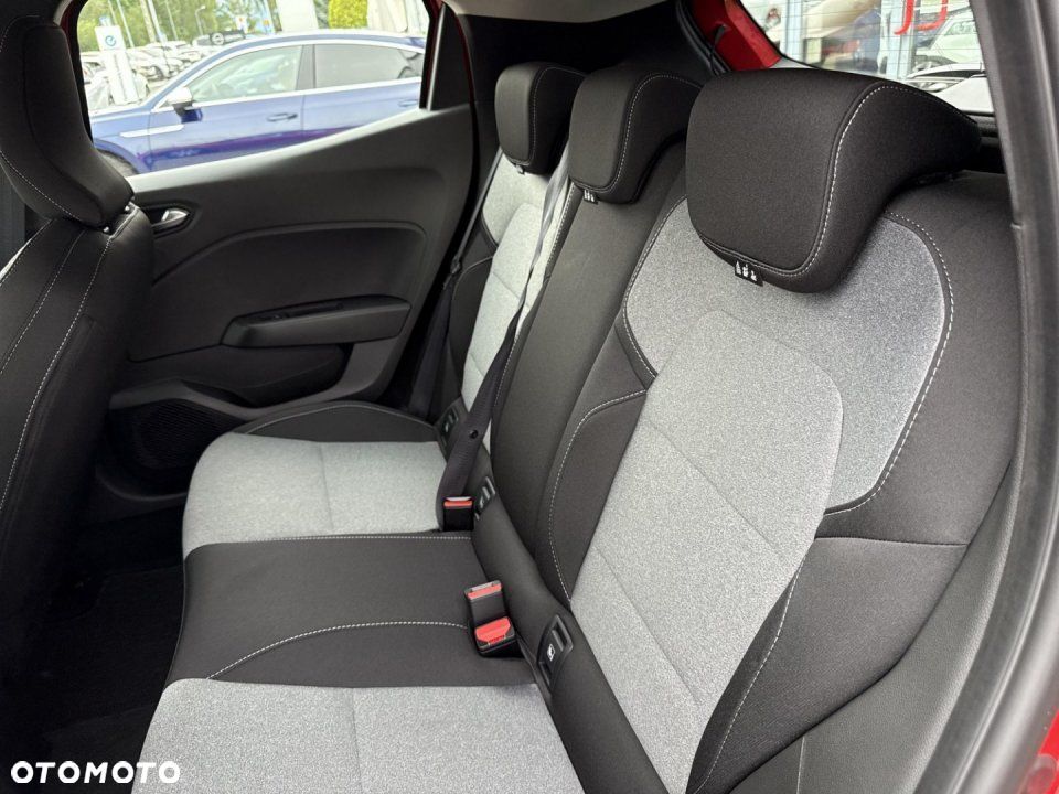 Mitsubishi Colt - 18