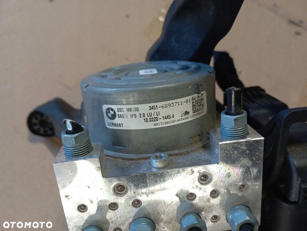 BMW F46 2.0 D POMPA ABS 6893711 - 2