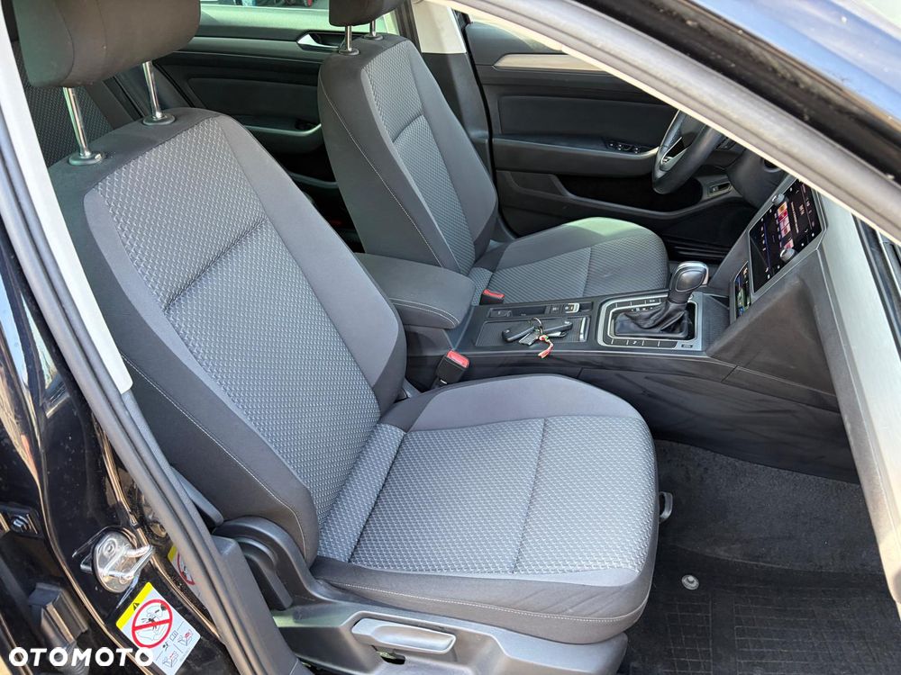 Volkswagen Passat 1.5 TSI EVO Elegance DSG - 17