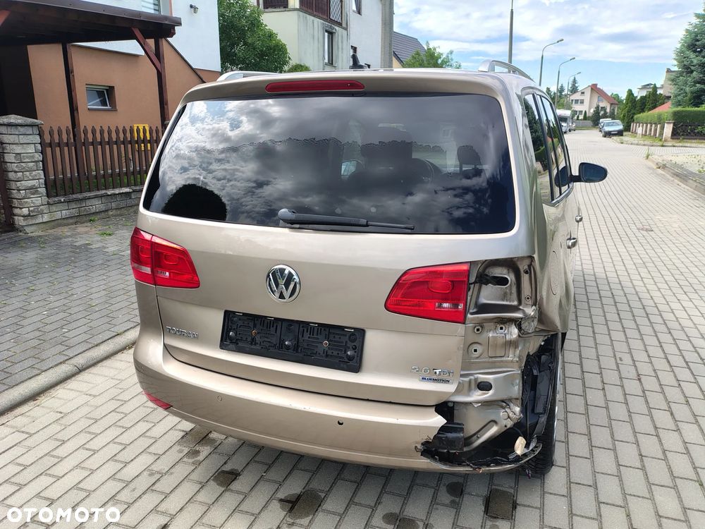Volkswagen Touran 2.0 TDI DPF BlueMotion Technology Life - 9