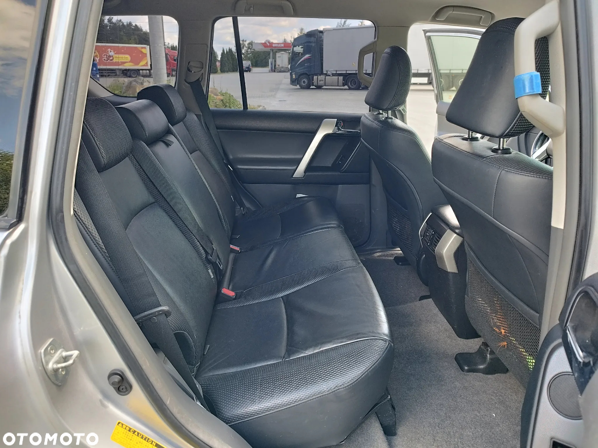 Toyota Land Cruiser - 13