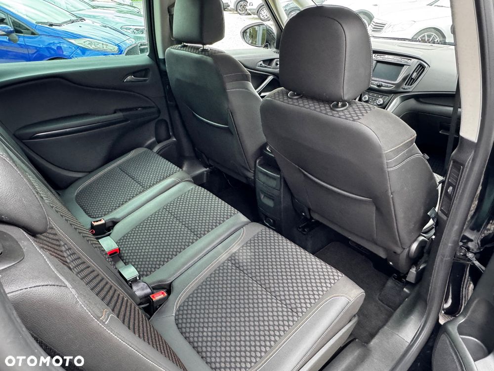 Opel Zafira 1.4 T Cosmo - 24