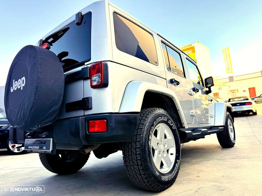 Jeep Wrangler Unlimited 2.8 CRD ATX Sahara Adventure Edition - 44