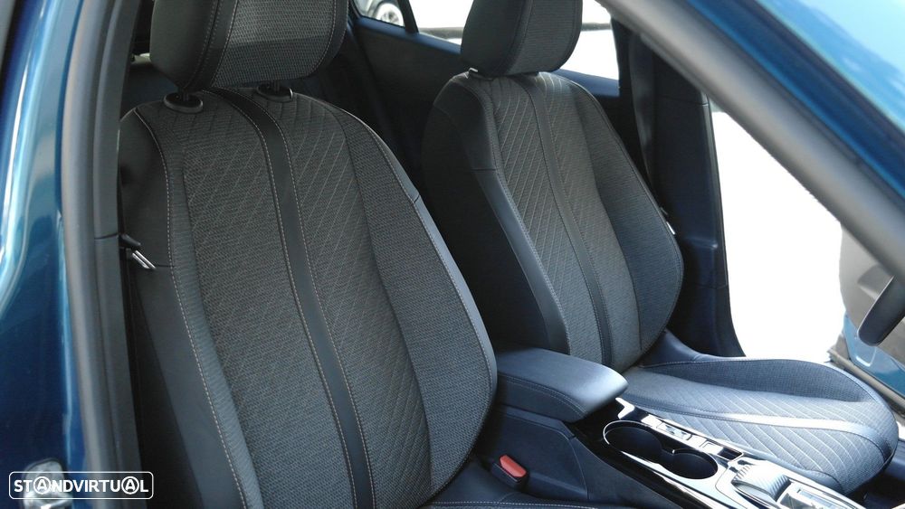 Peugeot e-2008 54 kWh Allure - 21