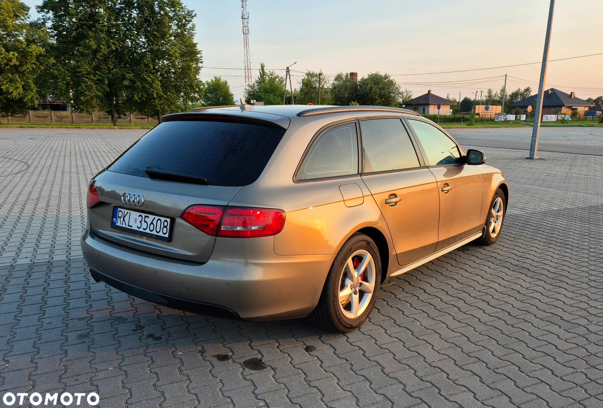 Audi A4 - 4