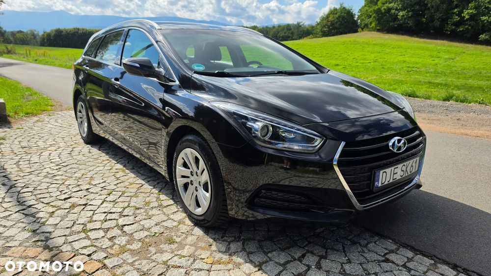 Hyundai i40 Kombi blue 1.6 Space - 4