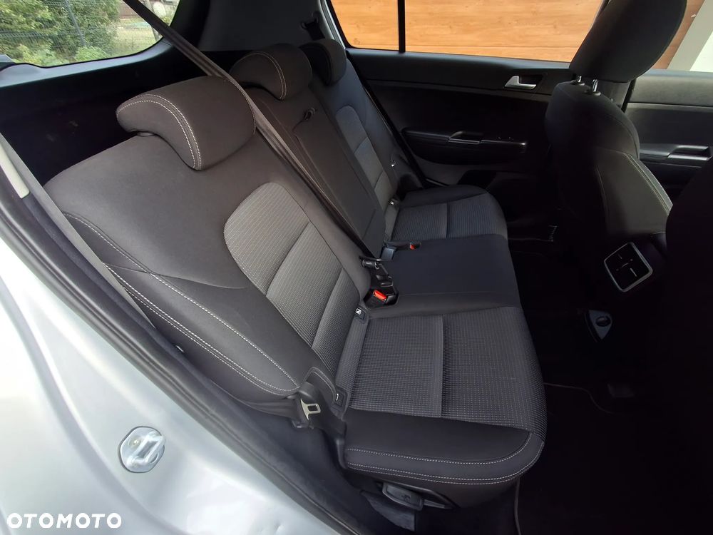 Kia Sportage 1.6 T-GDI AWD DCT SPIRIT - 17