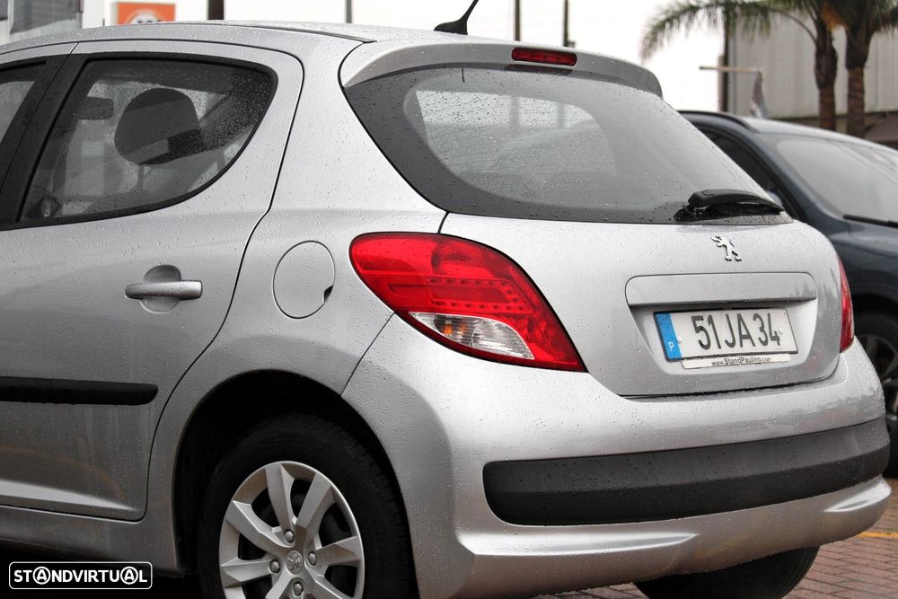 Peugeot 207 1.4 HDi Premium - 8