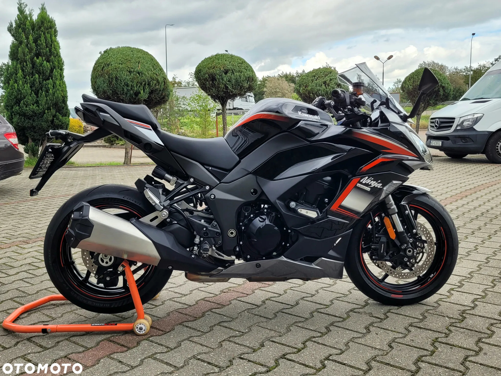 Kawasaki Ninja 1000 SX - 3
