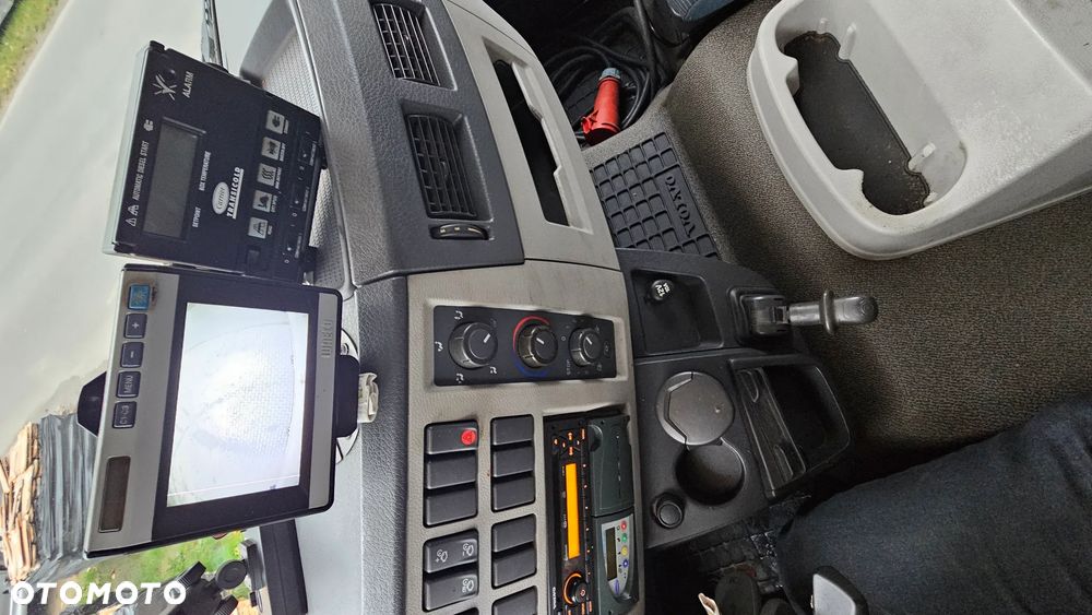 Volvo FL 240 CHŁODNIA - 25