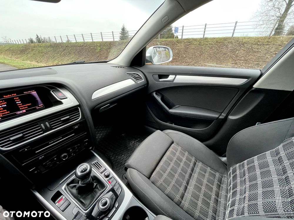 Audi A4 Avant 2.0 TDI Limited Edition - 16