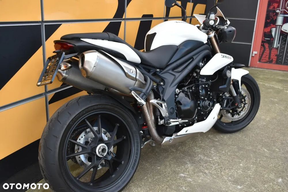 Triumph Speed Triple - 32