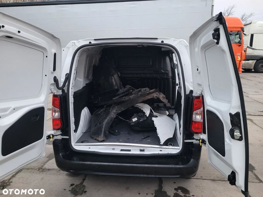 Toyota 2025 ProAce City 1.5 D-4D Comfort S&S salon POLSKA - 13