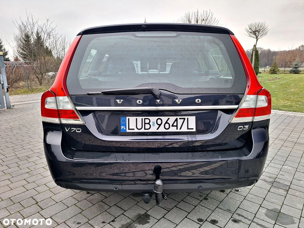 Volvo V70 D3 Momentum - 14