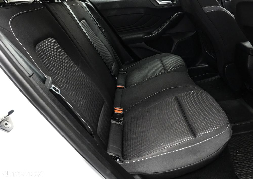 Ford Focus 1.5 EcoBlue Titanium Business - 16