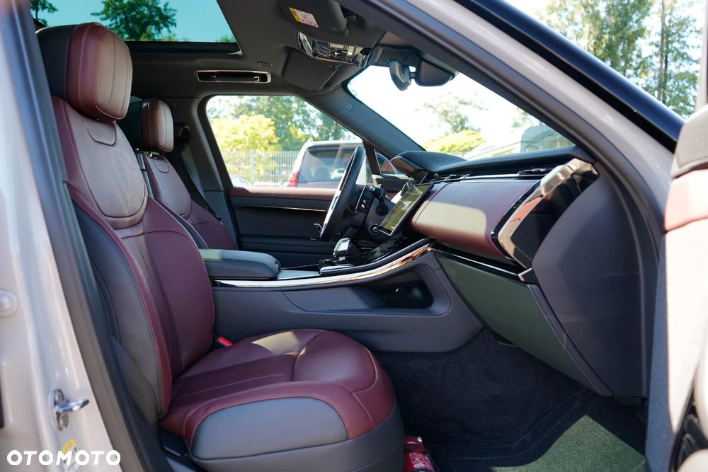 Land Rover Range Rover Sport S 3.0 D300 mHEV Dynamic SE - 16