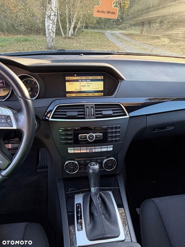 Mercedes-Benz Klasa C 180 BlueEFFICIENCY 7G-TRONIC - 17