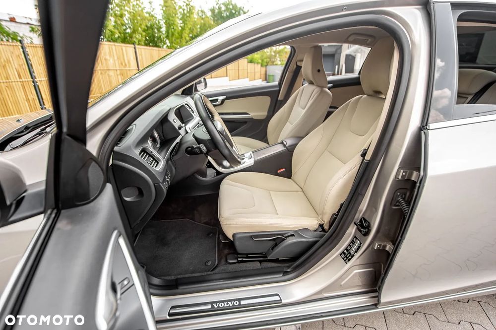 Volvo S60 - 22