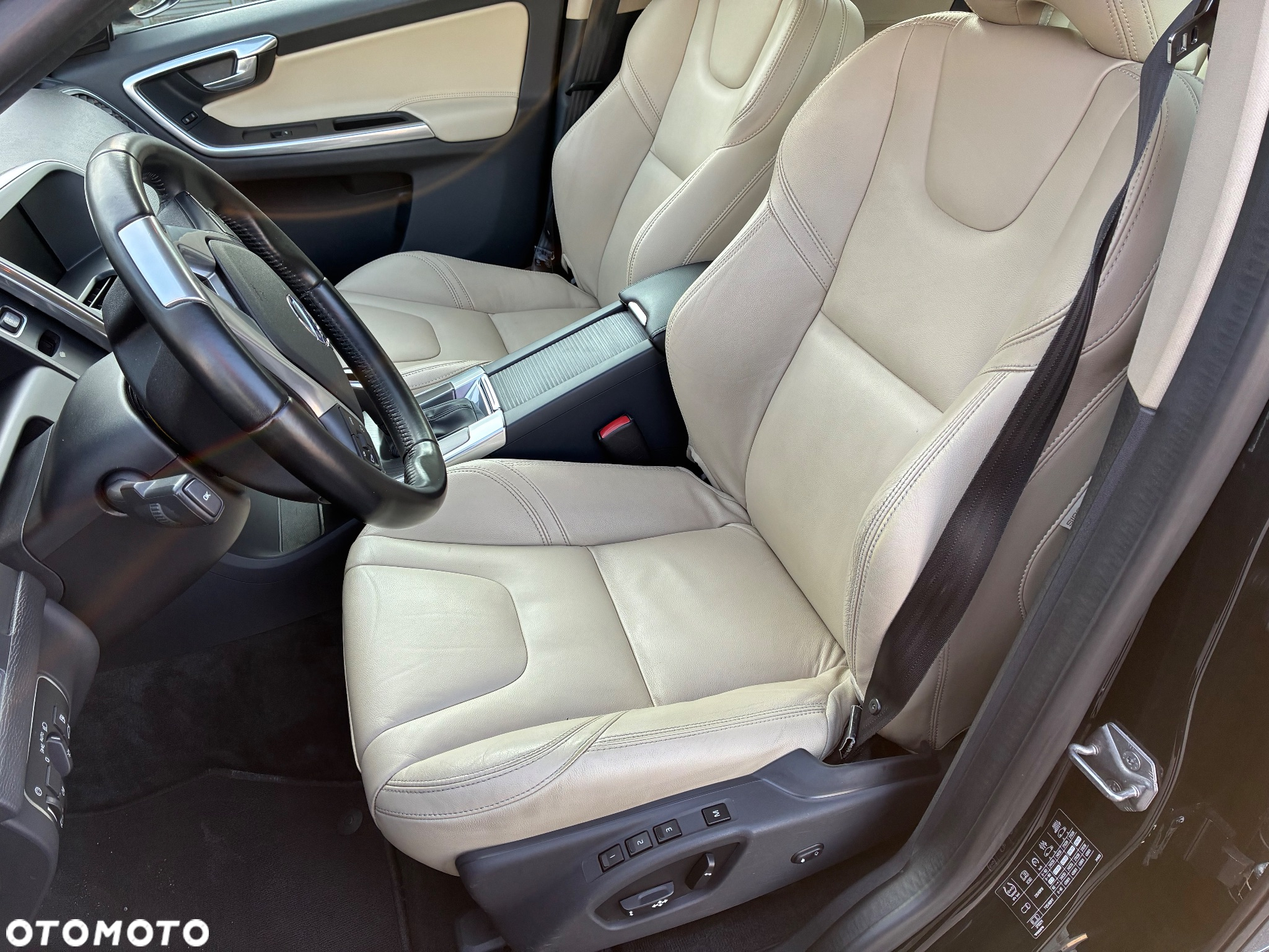 Volvo XC 60 D5 AWD Summum - 15