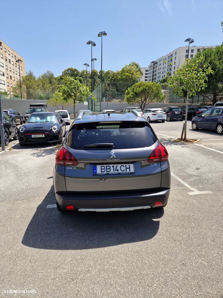 Peugeot 2008 PureTech 110 GPF Stop&Start EAT6 Allure - 4