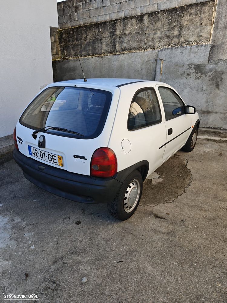 Opel Corsa 1.5 D Eco - 3