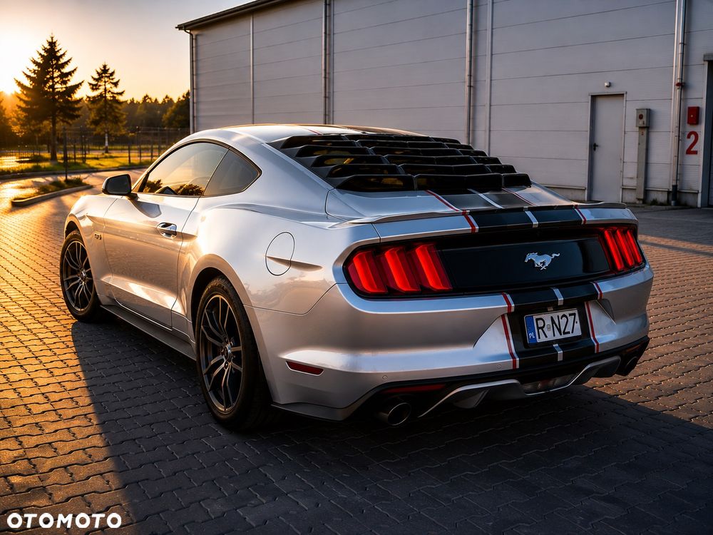 Ford Mustang - 19