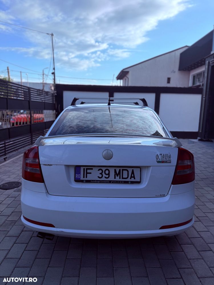Skoda Octavia 2.0 TFSI RS - 8