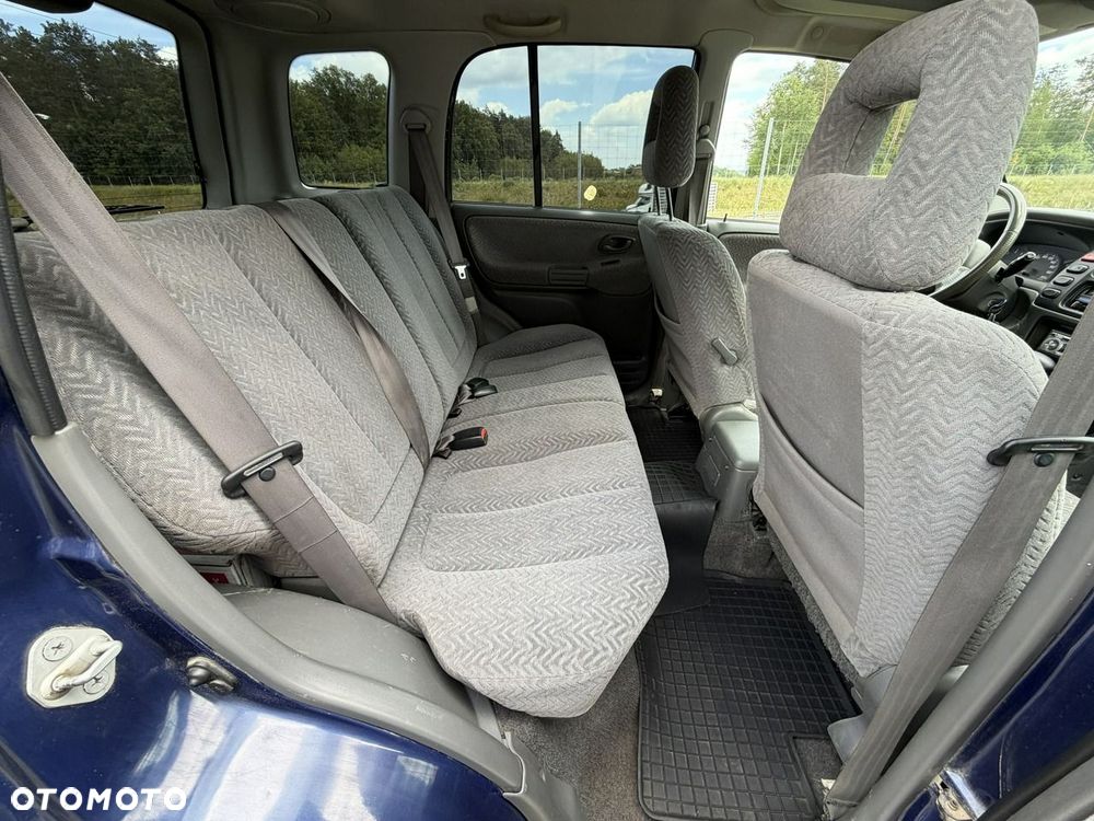 Suzuki Grand Vitara - 11