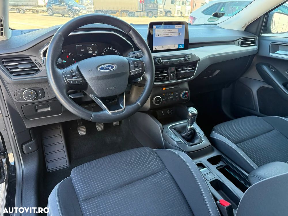 Ford Focus - 14
