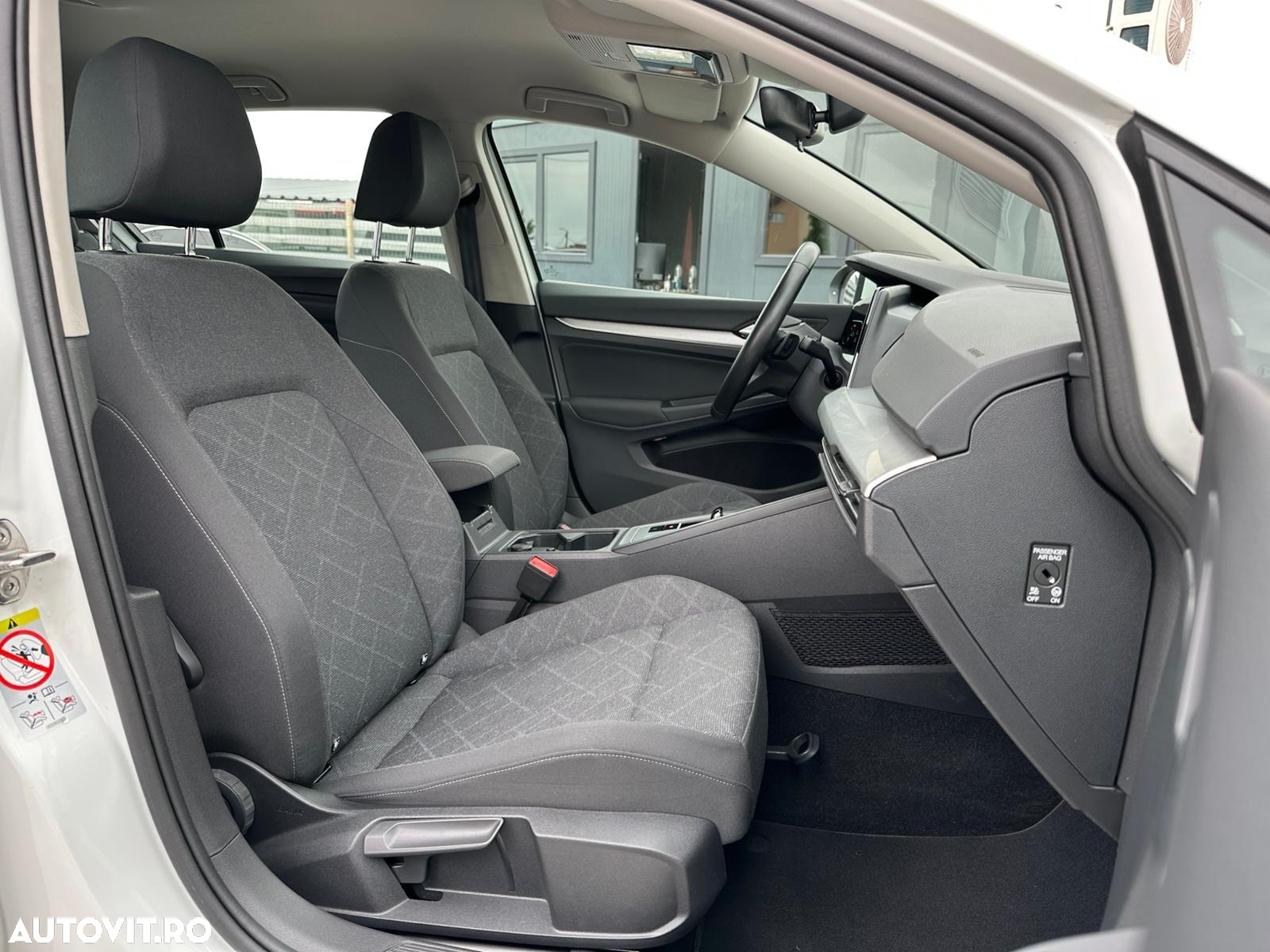 Volkswagen Golf 2.0 TDI SCR DSG Life - 21