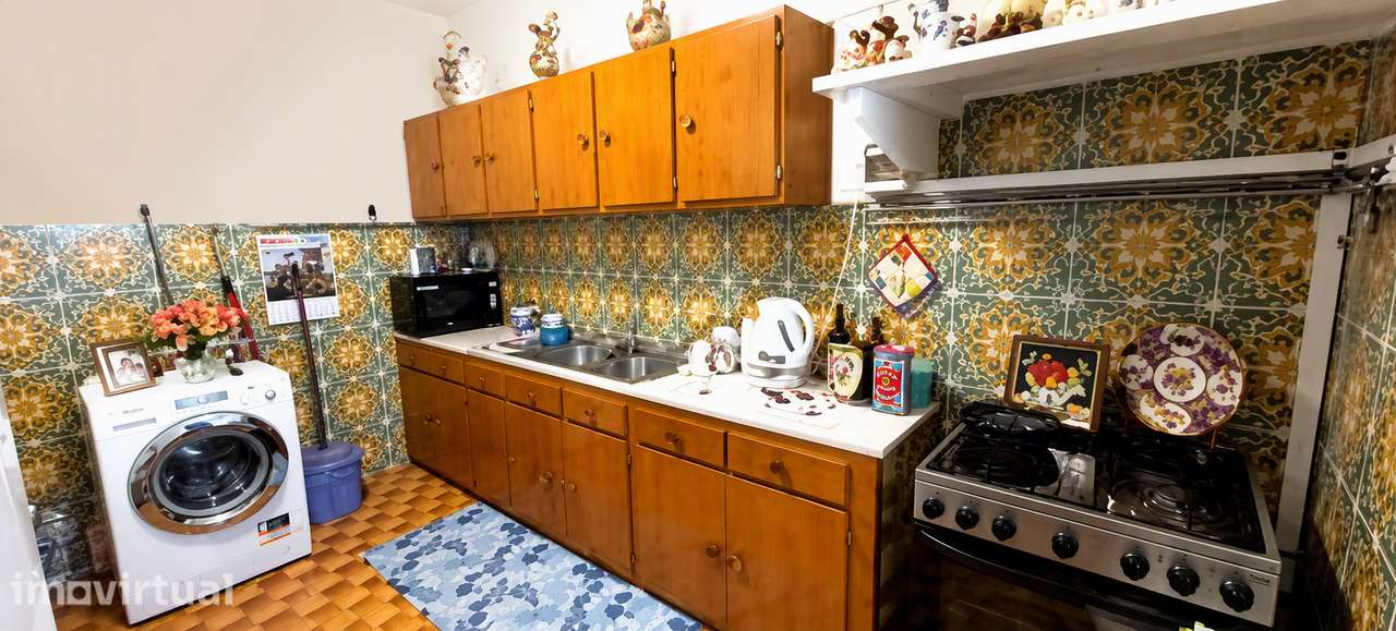 Moradia  T2 constituída por 2 pisos com quintal e terraços - Grande imagem: 2/34